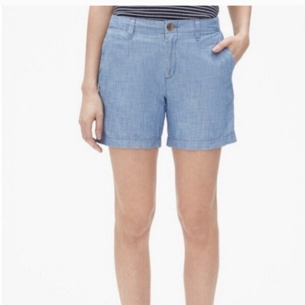 Gap Indigo Chambray City Short